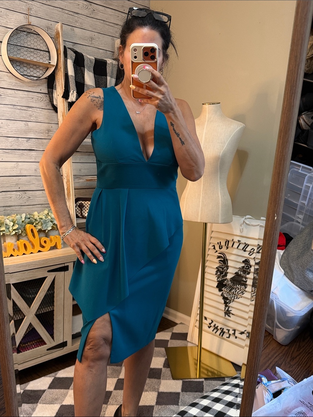 Teal V-Neck Sleeveless Sheath Dress